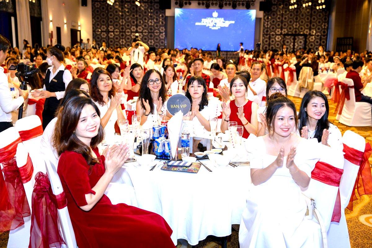 Bàn VIP gala