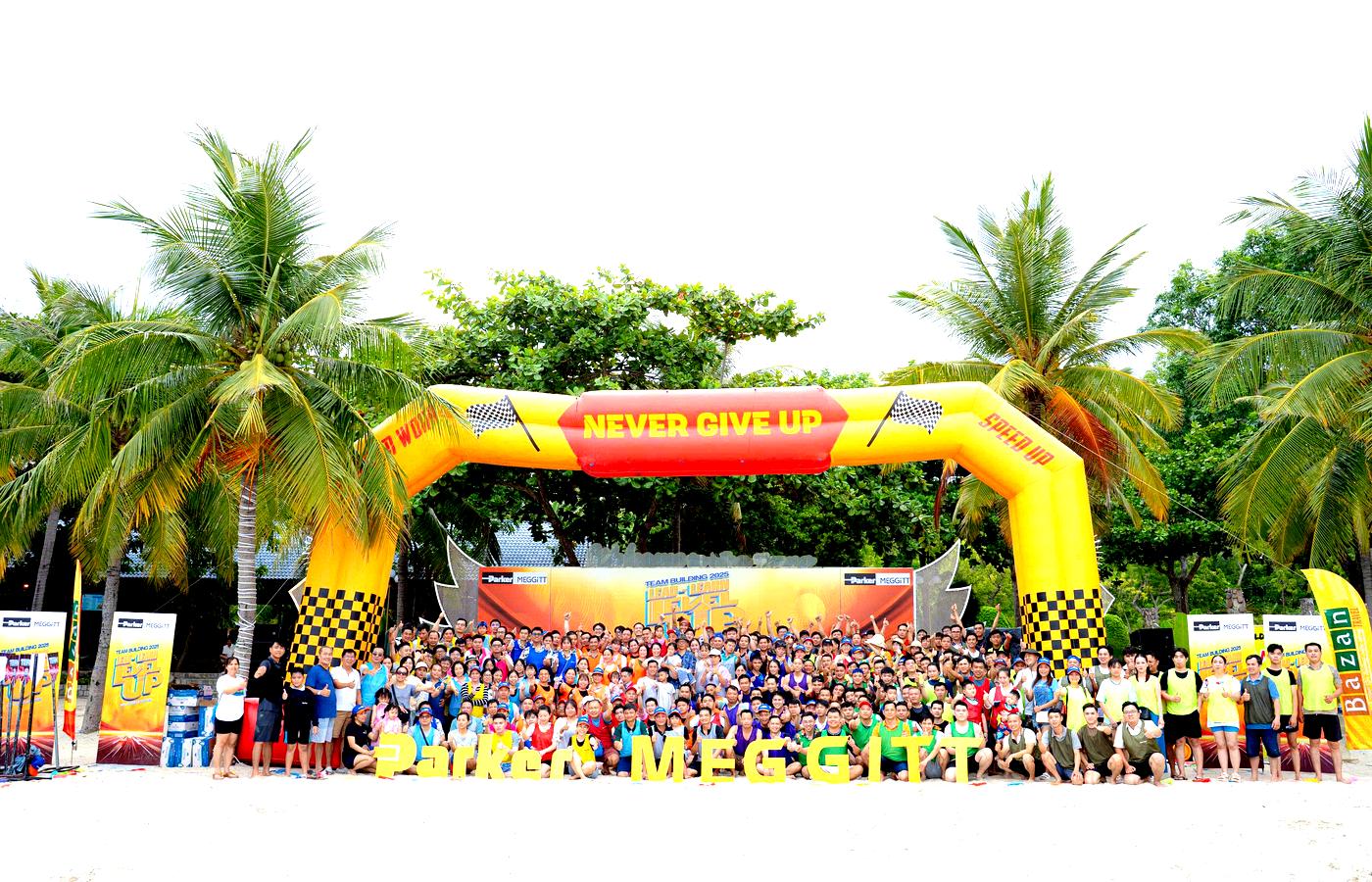 Team building bãi biển